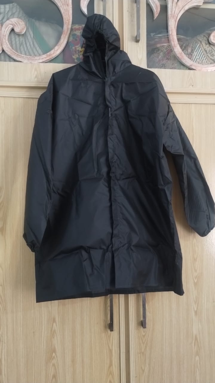 2 Piece Royal Bedding Rain Suit – Waterproof Rain Coat with Trouser And Cap for Men and Women