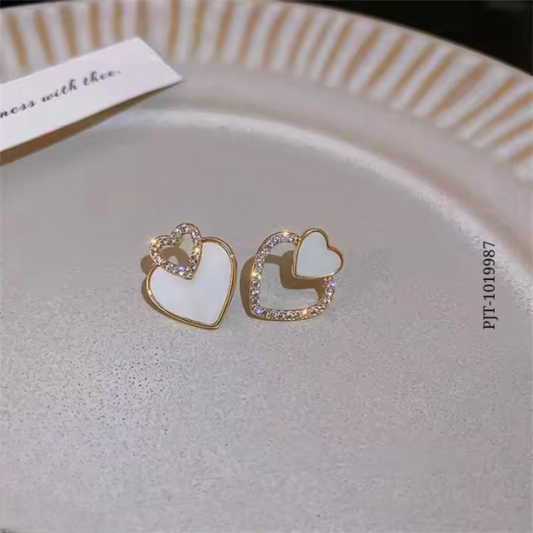Pjt-987 Beautifull Korean Heart Shape Zircon Earrings For Women – Sparkling Black & White Crystal Studs, Fashion Jewelry Gift For Everyday Wear And Special Occasions